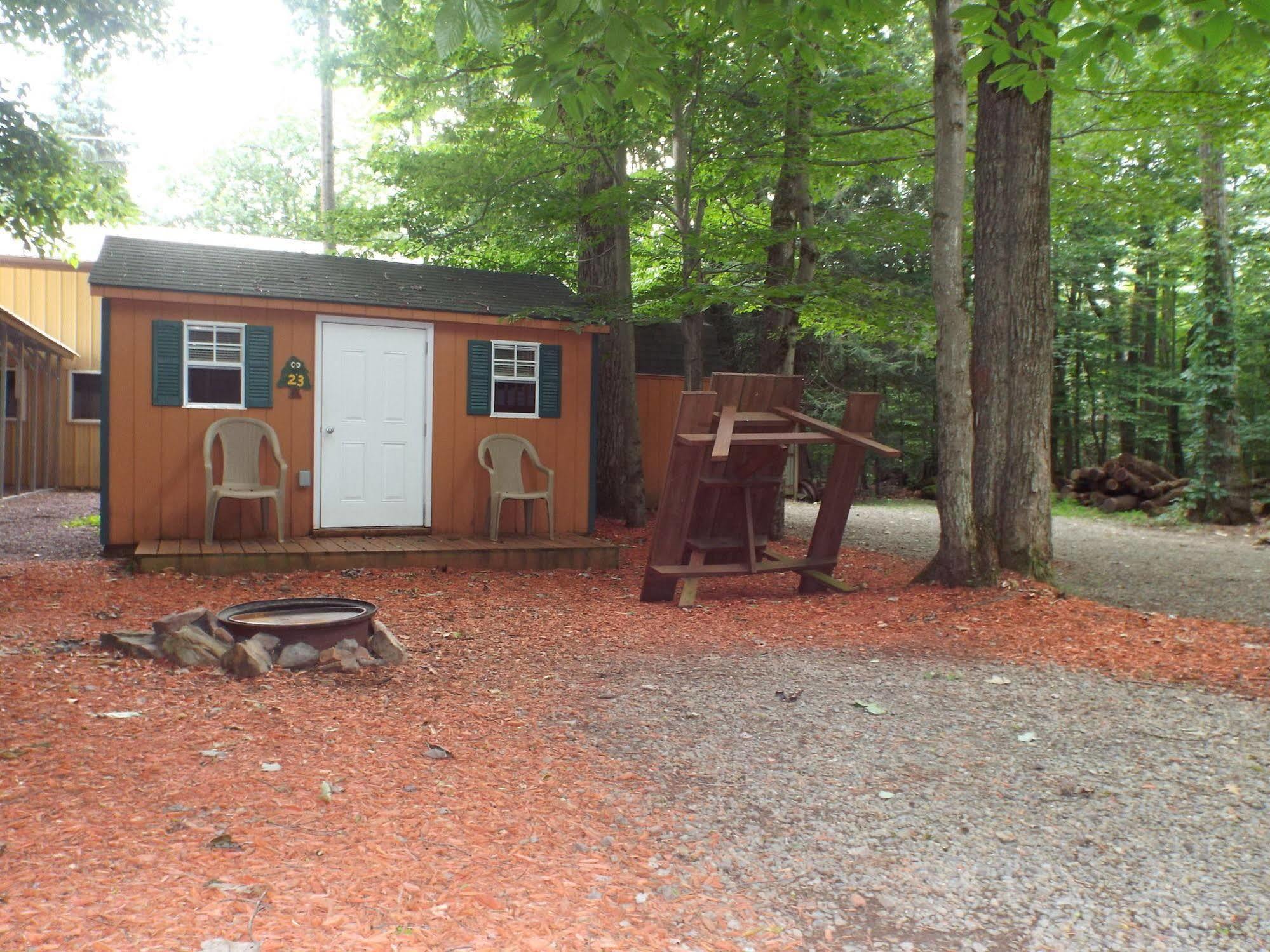 Hemlock Campground And Cottages Mount Pocono Exterior photo